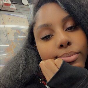 Meet your Posher, Quianie